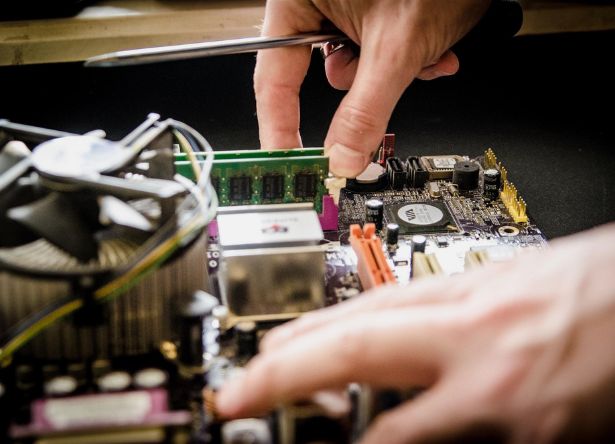 Professional Samsung TV Repair Services in UAE
